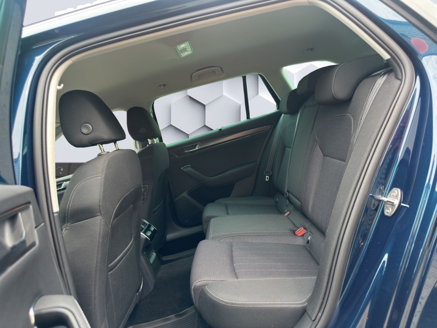 Superb Combi Style 1.5 TSI 110KW DSG AHZV FrontA