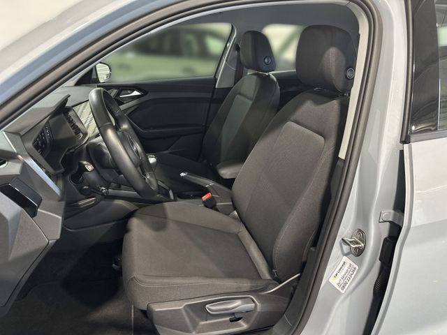 A1 Sportback 30 TFSI LED+SHZ+ALU+VCP+PDC+KLIMA++