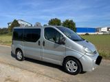 Opel Vivaro Tour ** 8 Sitzer ** TüV NEU ** - Opel Vivaro aus 2005