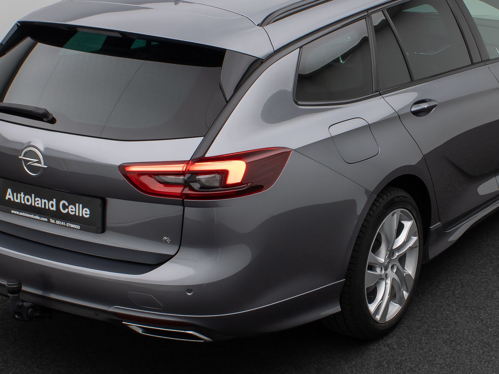 Fahrzeugabbildung Opel Insignia B Sports GSLine Plus 4x4 Kamera HUD AHK