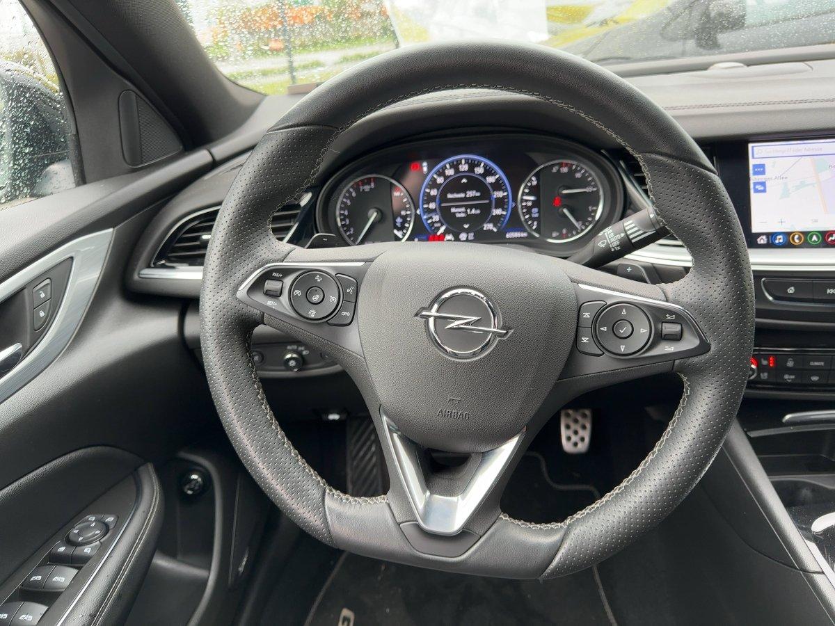 Opel INSIGNIA Allrad ST GSI *360°KAMERA+LEDER+HUD*