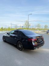 Mercedes-Benz E 400d 4MATIC AMG | Panorama |  360° |Scheckheft - Mercedes-Benz E 400 in Mainz