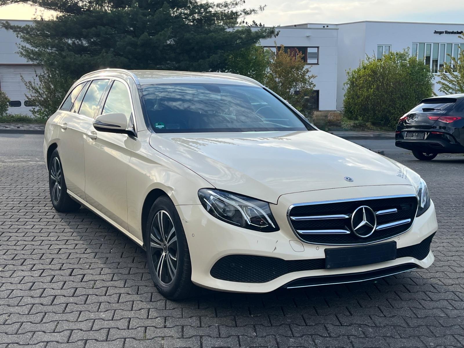 Mercedes-Benz E 220 d T Avantgarde