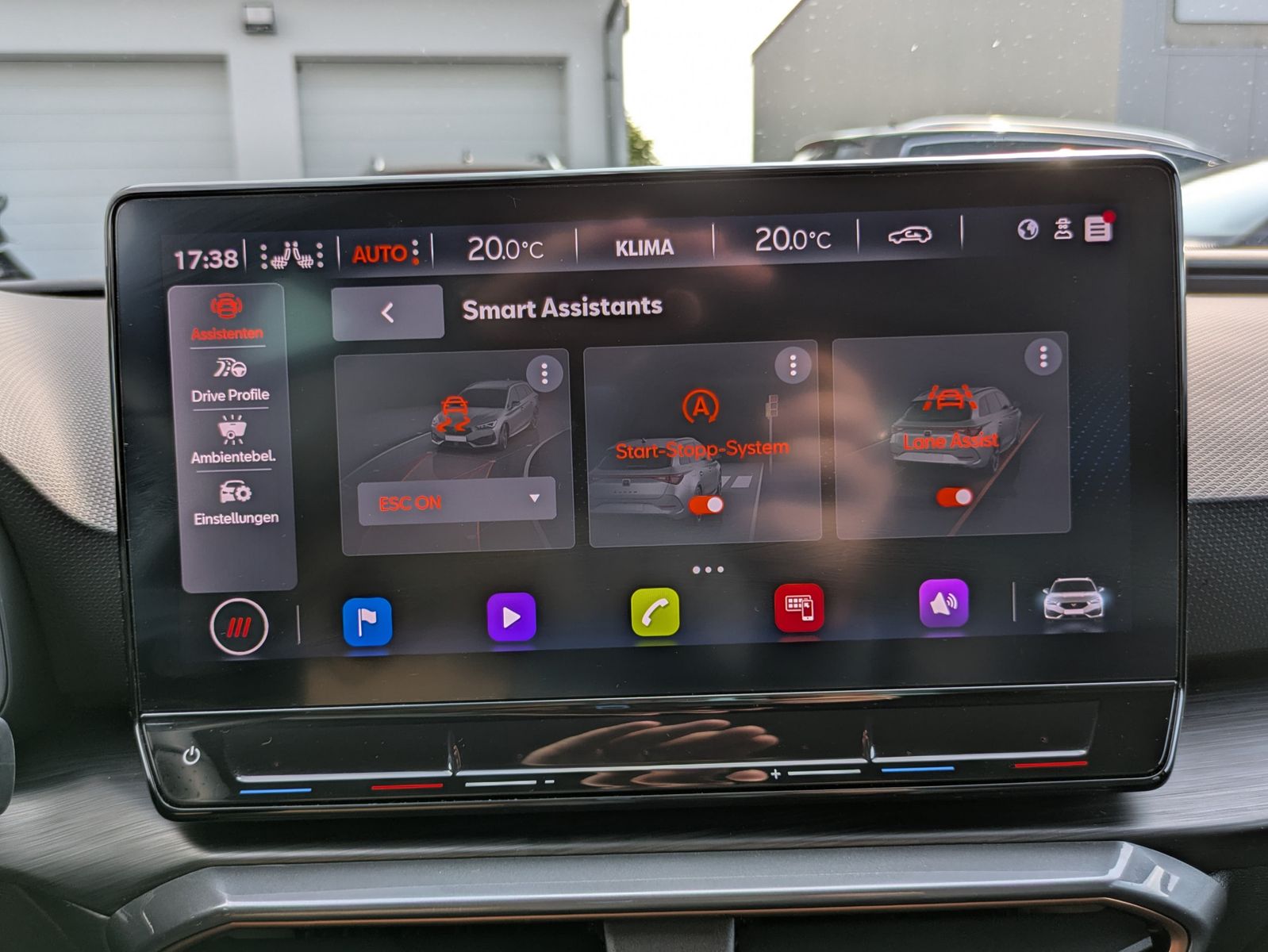 Fahrzeugabbildung CUPRA Leon 1.5 eTSI DSG MATRIX-LED*ACC*AHK*KAMERA*18"