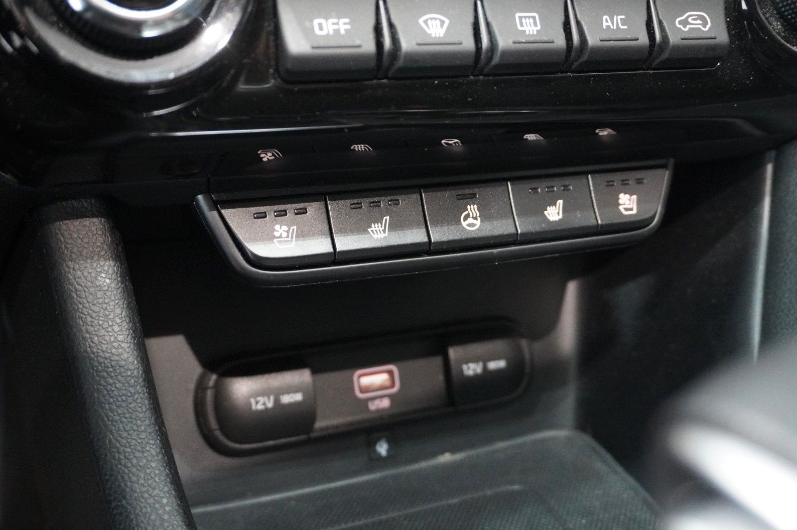 Fahrzeugabbildung Kia Sportage 2.0D GT-LINE AWD NAVI/LED/360°/PANO/AHK
