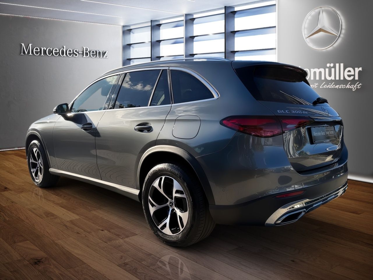 Fahrzeugabbildung Mercedes-Benz GLC 300 de 4M AVANTGARDE+AHK+DISTR+360+PRESAFE++
