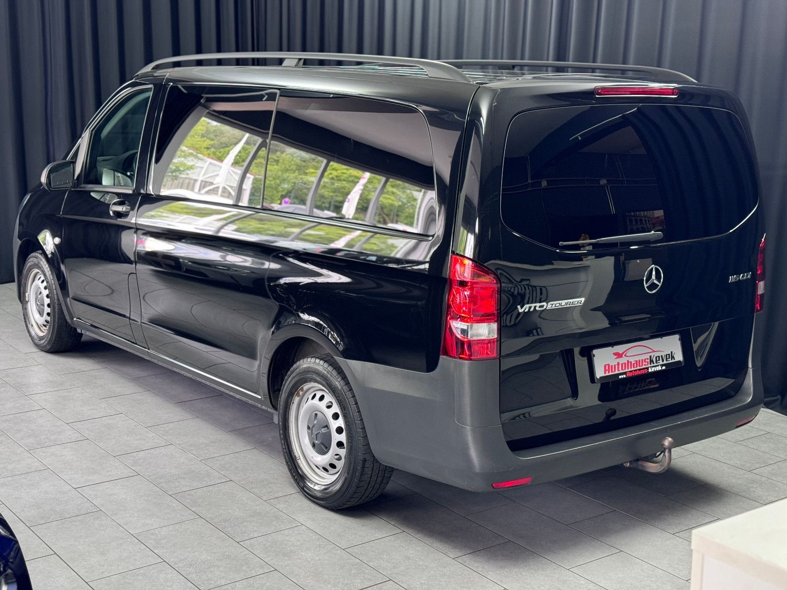 Fahrzeugabbildung Mercedes-Benz Vito Tourer 119 CDI  Pro LANG*NAVI*AUTOMATIK*AHK