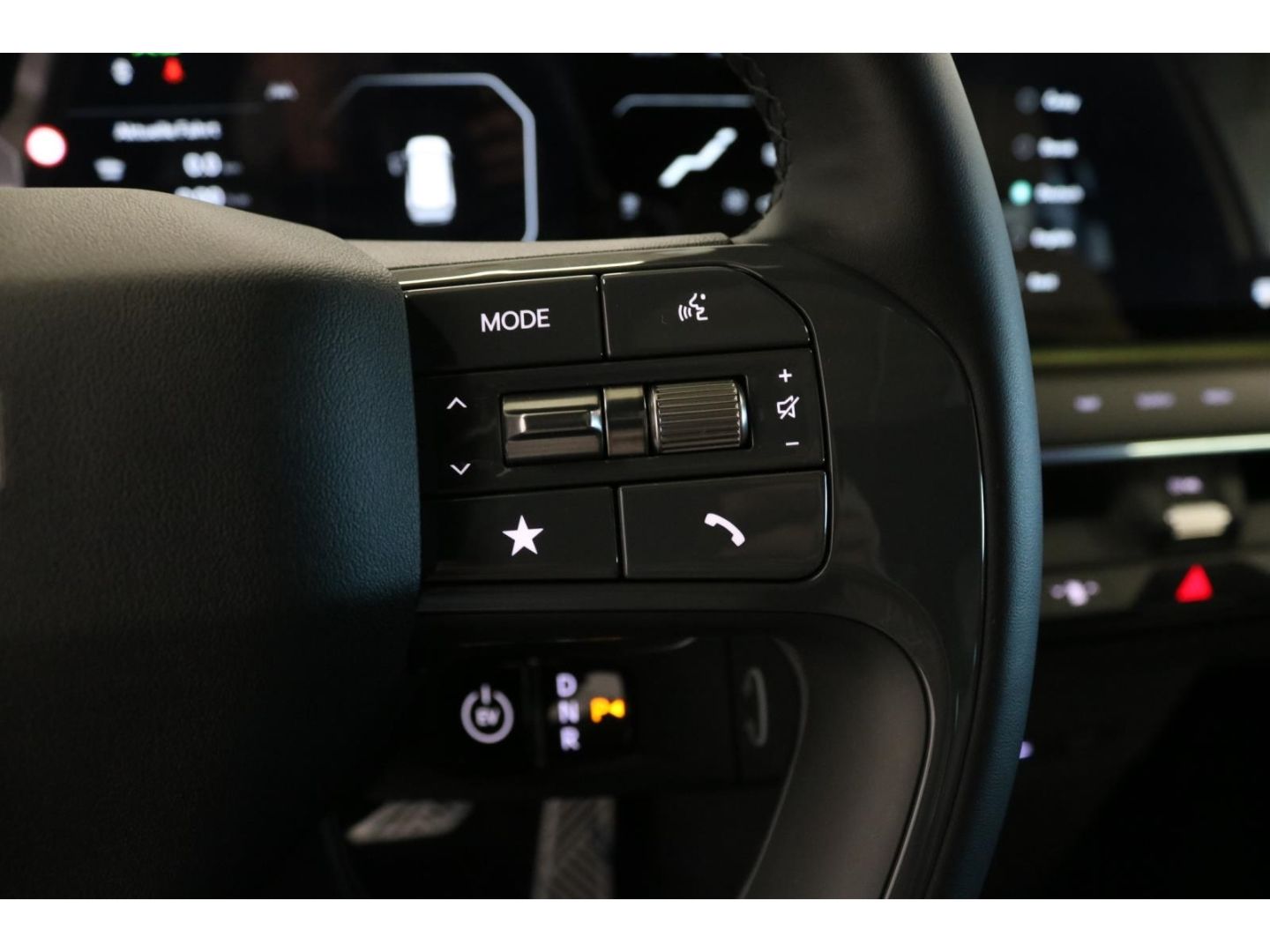 Fahrzeugabbildung Kia EV9 GT-Line AWD Kamera 6-Sitze Panoramadach LED