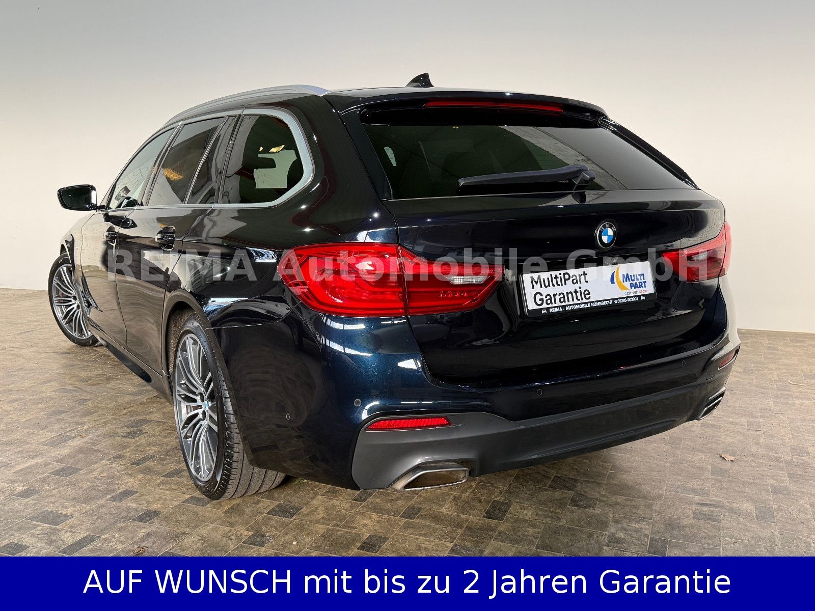 Fahrzeugabbildung BMW 520 i M Sport Touring, Pano, LED, 360°, H&K