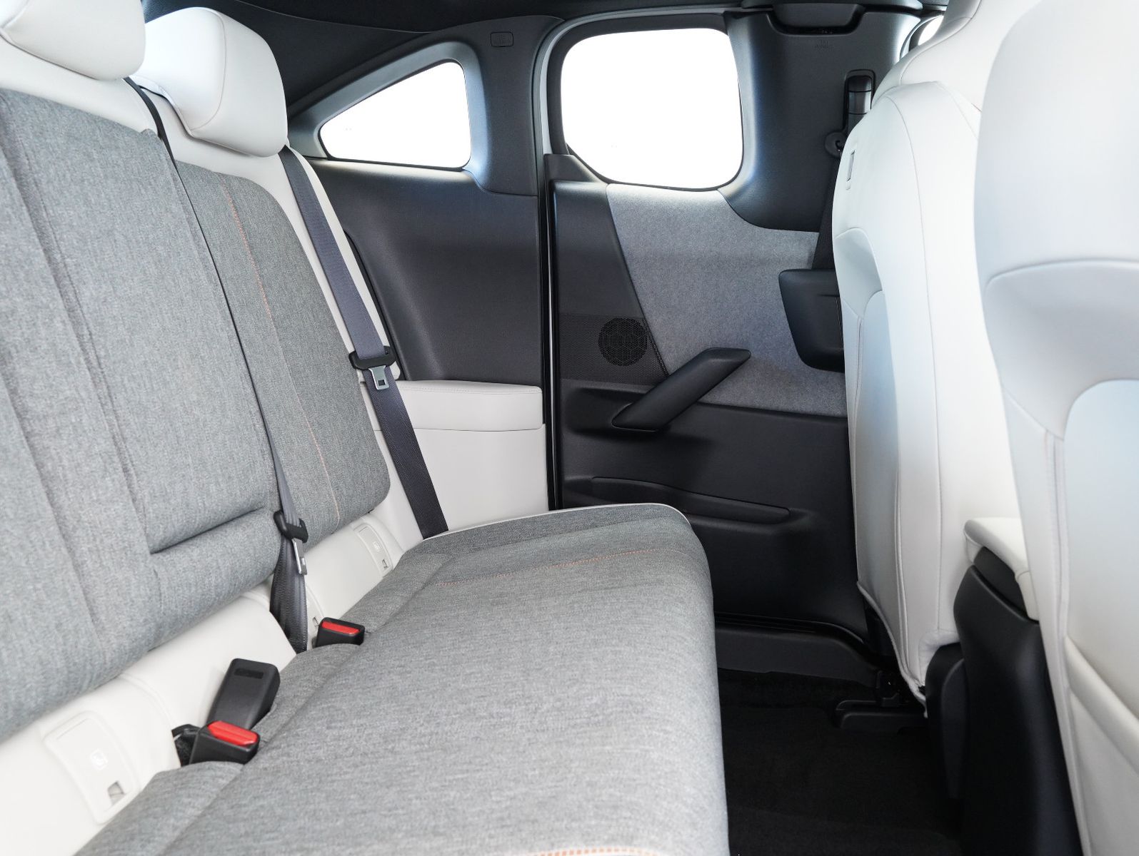 Fahrzeugabbildung Mazda MX-30 Ad'vantage MATRIX/HEAD-UP/KAMERA