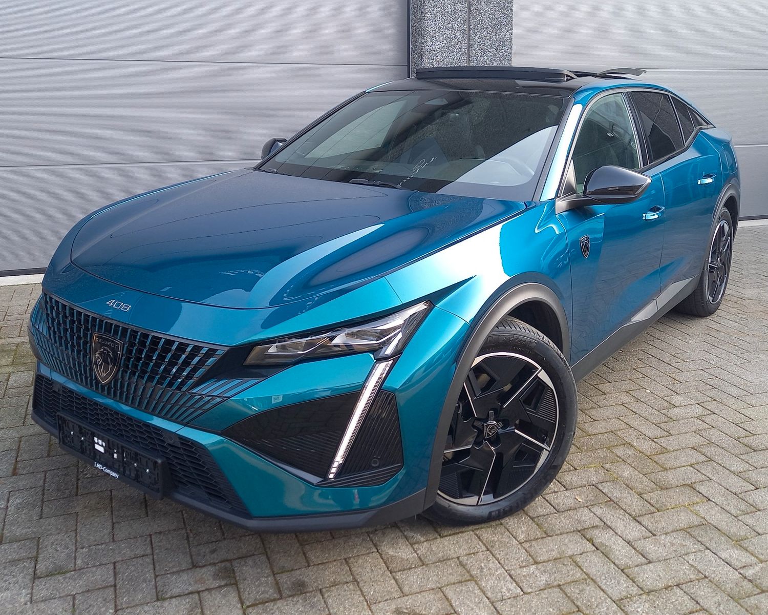 Peugeot 408 GT 16 PHEV 180 eEAT8 AMBI*KAM*LEDER*PANO*19