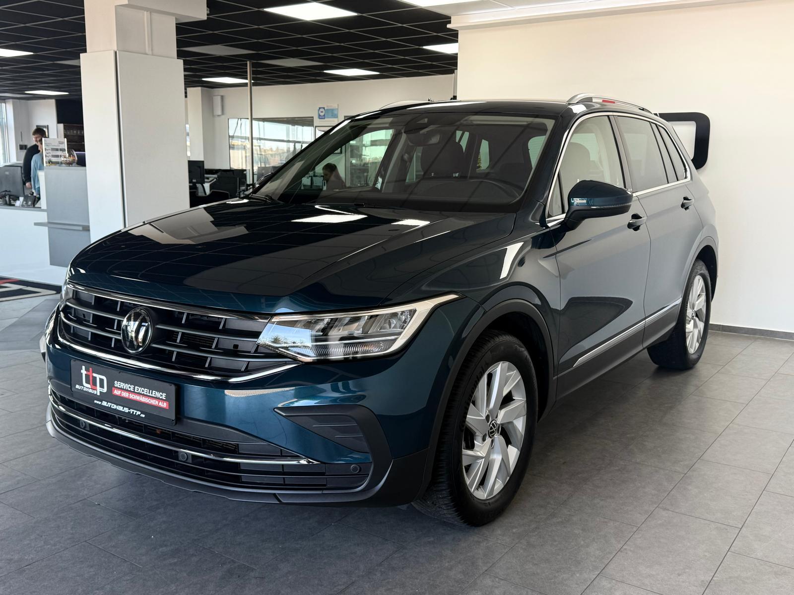 Volkswagen Tiguan 1.5 TSI Move AHK R-Kamera ACC Navi