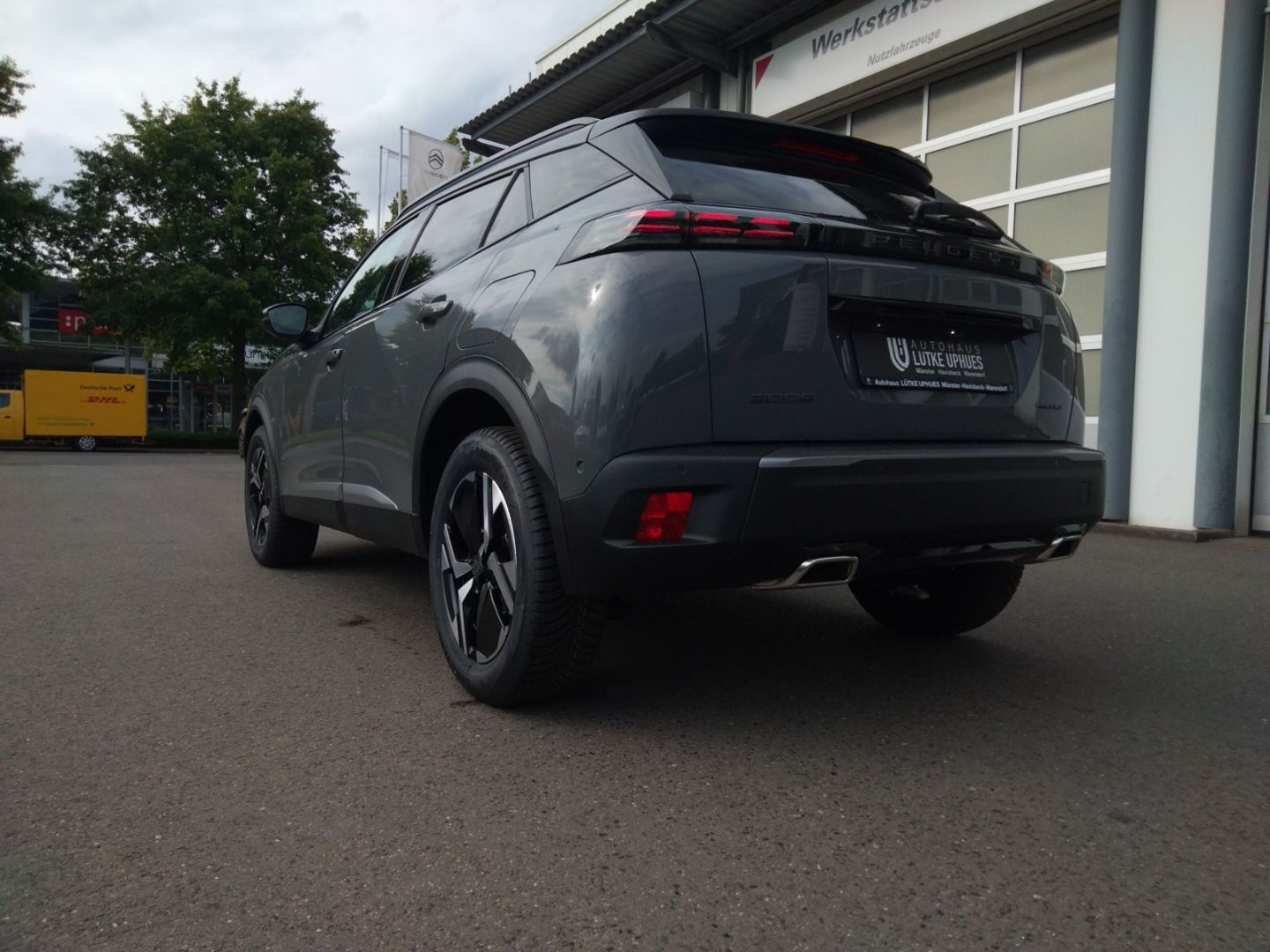 Fahrzeugabbildung Peugeot 2008 GT HYBRID 145 e-DSC6 El. Panodach Navi ACC