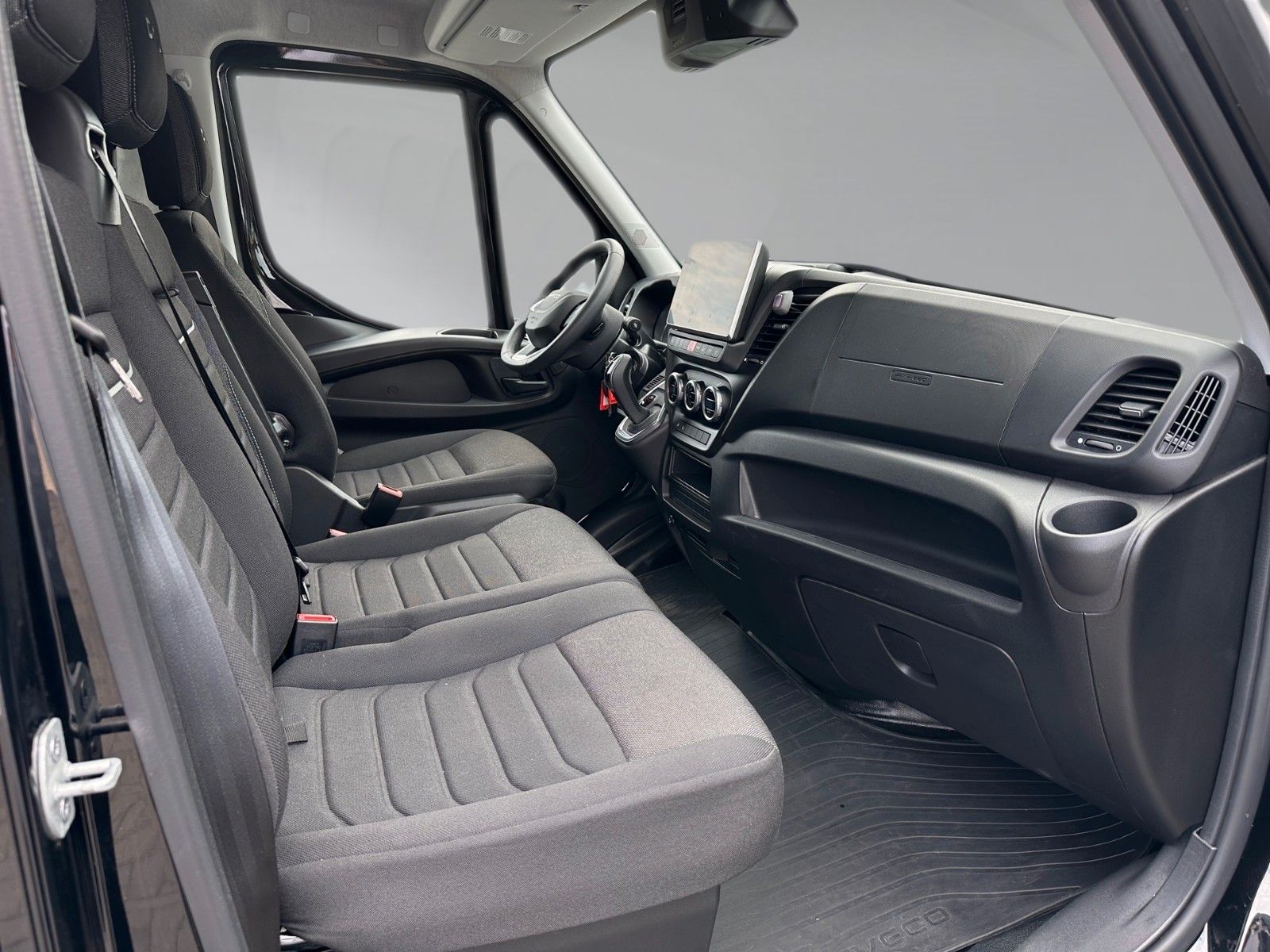 Iveco Daily L2H3 Automatic 35S18HA – Bild 4