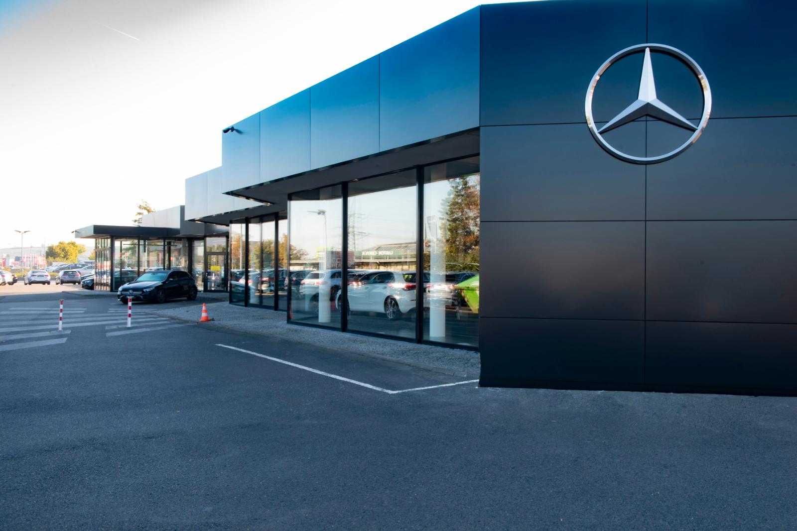 showroom-image-main