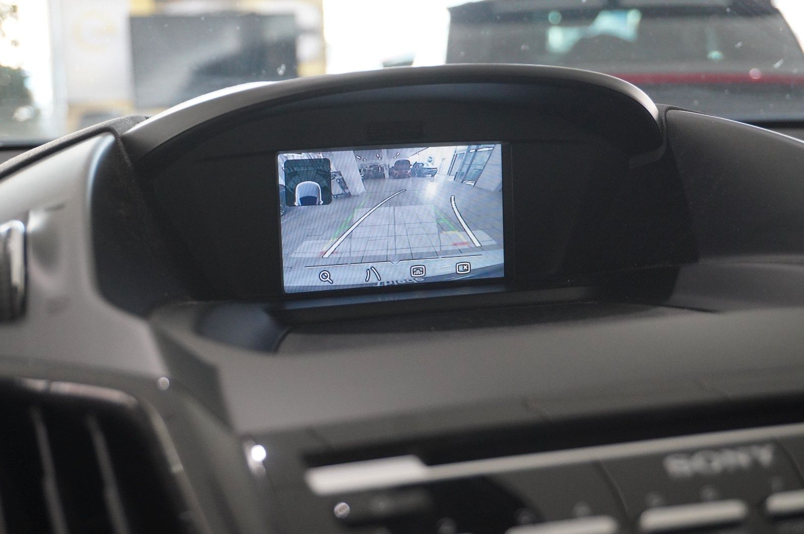 Fahrzeugabbildung Ford Kuga 2.0D INDIVIDUAL 4X4 NAVI/LED/KAMERA/SPORT