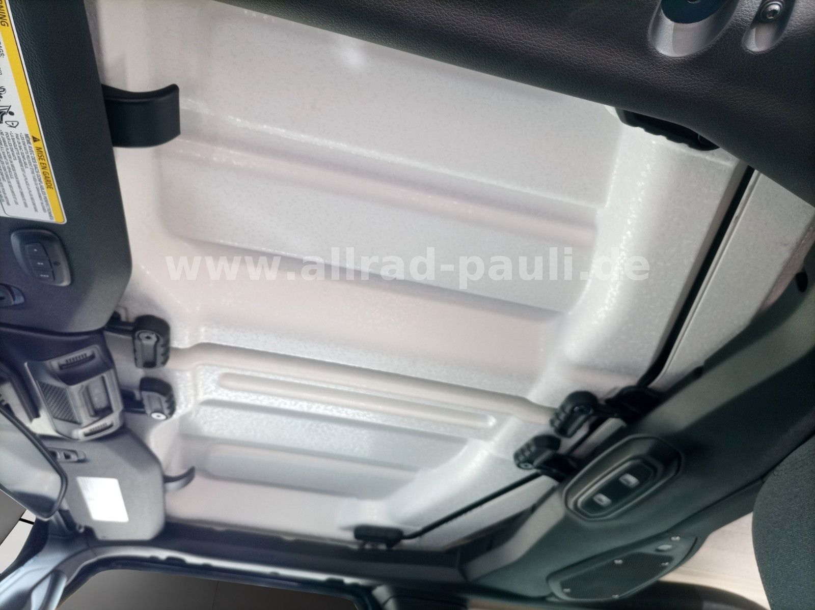 Jeep Wrangler 2.0 Willys 4x4 Automatik MY2025