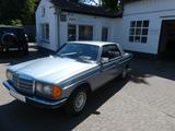 Mercedes-Benz 280 CE, Aut., Schiebedach, schöner Zustand - : Sportwagen, Schöne