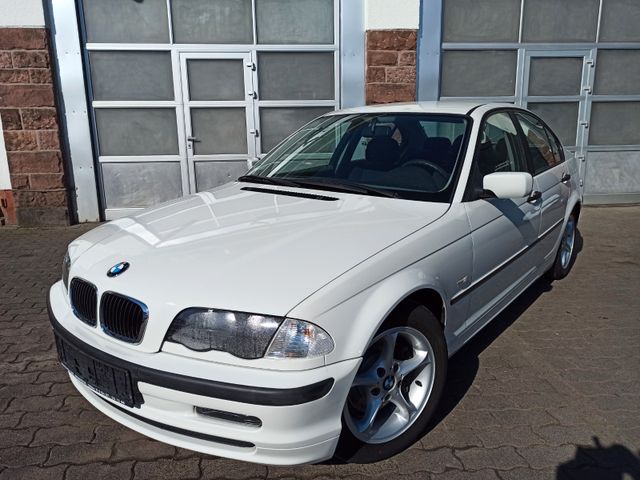 BMW 318i