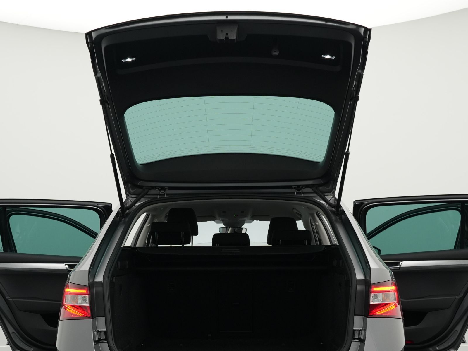 Skoda Superb - Bild 17