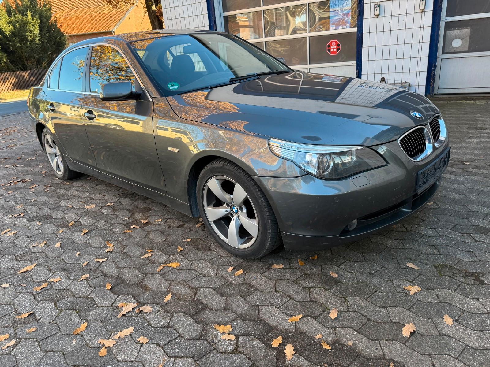 BMW 523i