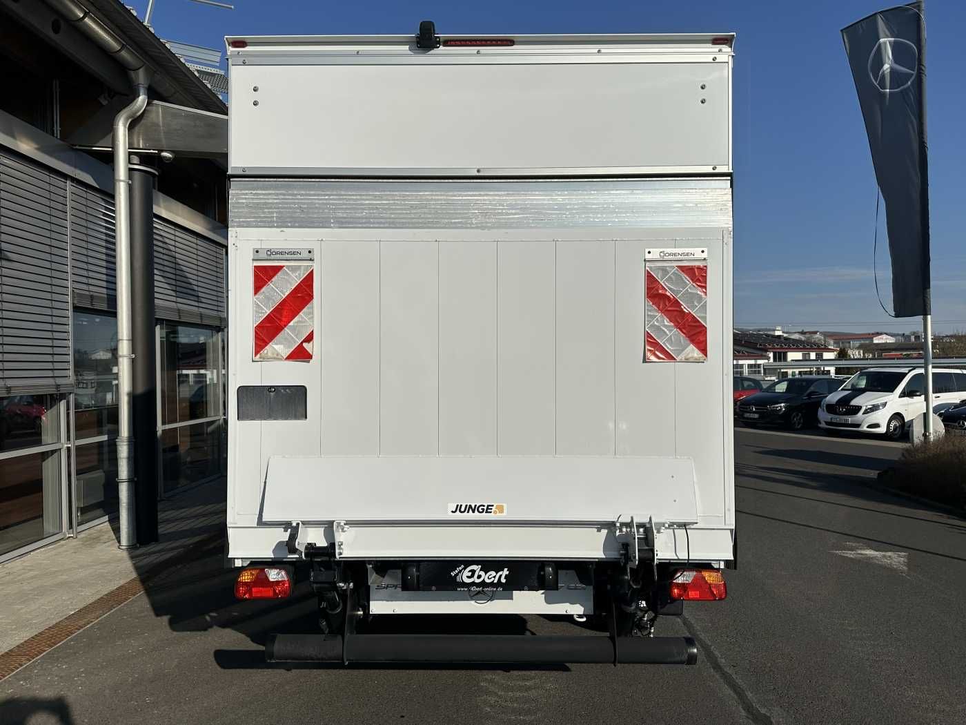 Fahrzeugabbildung Mercedes-Benz Sprinter 317 CDI Koffer LBW Klima Kamera SHZ
