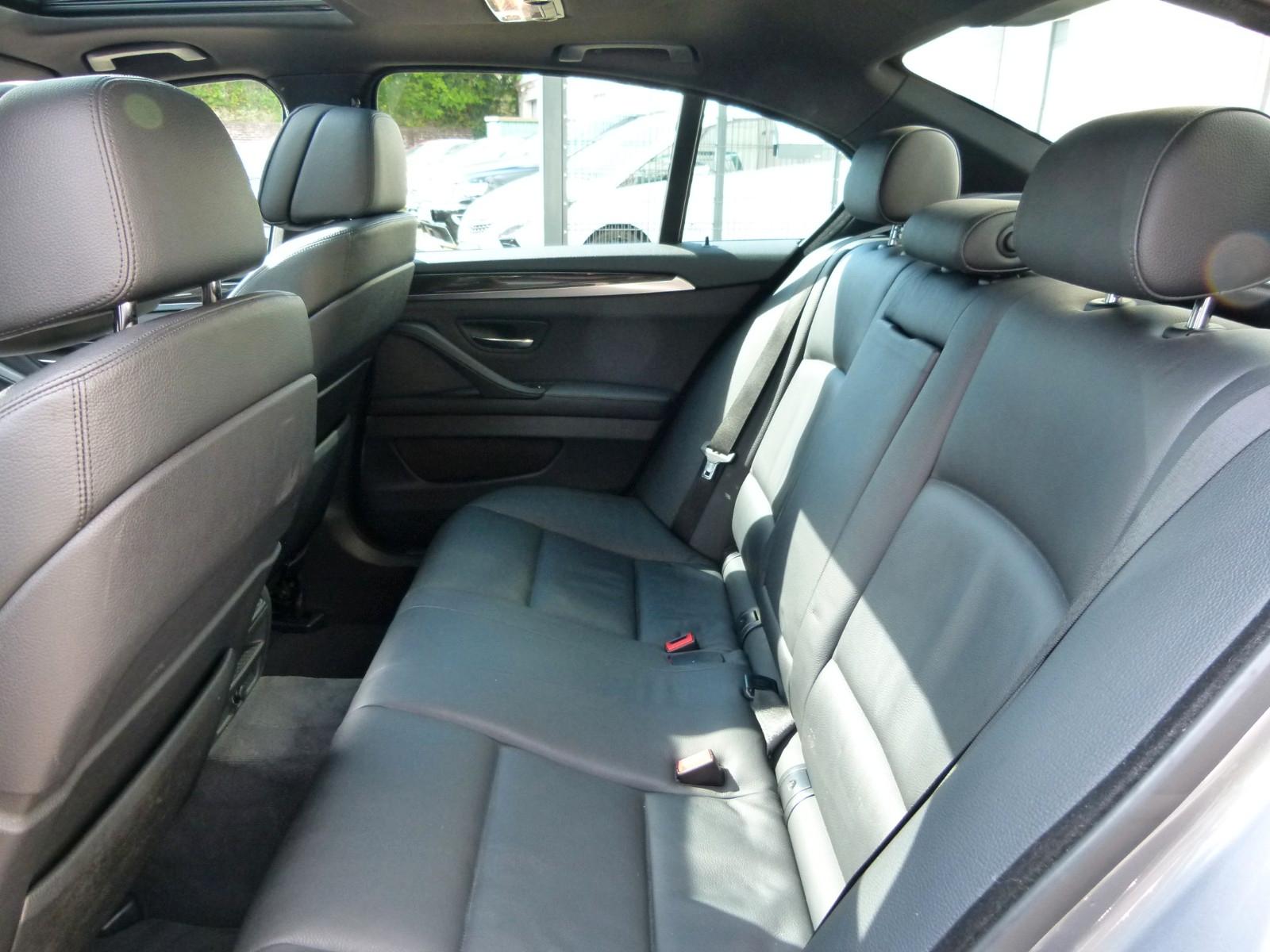 BMW 530d Automatik*M-Paket*HeadUp*Leder*Navi*Xenon*
