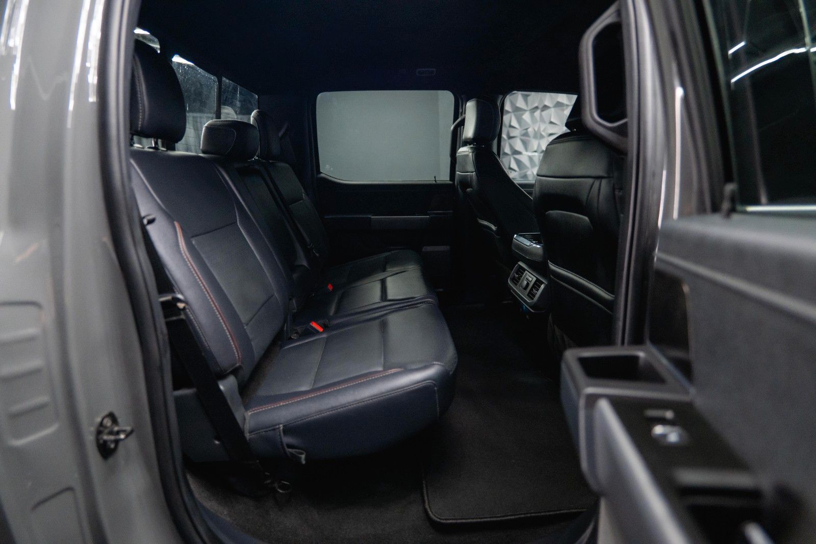 Fahrzeugabbildung Ford F150 5.0 V8 4x4 LARIAT RAPTOR SupCrew *360*B&O*