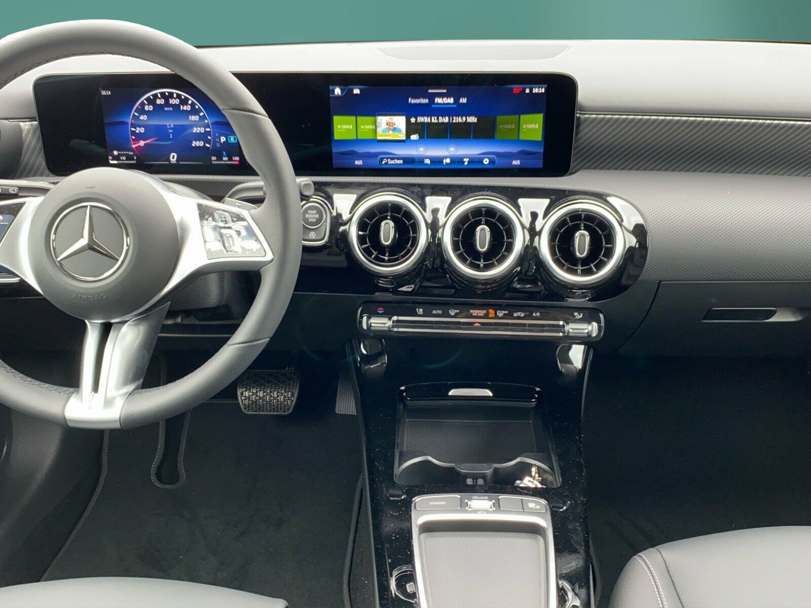Mercedes-Benz A 200 d PROGRESSIVE KAM SHZ TEMPO SPUR BREMS LED foto 15
