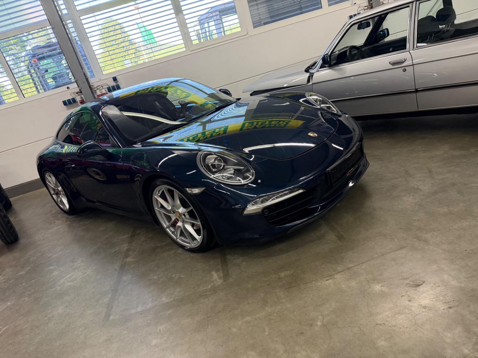Porsche 911 Carerra S Coupe PDK