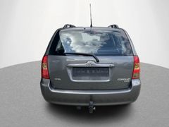 TOYOTA Corolla Kombi 1.4 D-4D Sol AHK ALU 8fach KLIMA