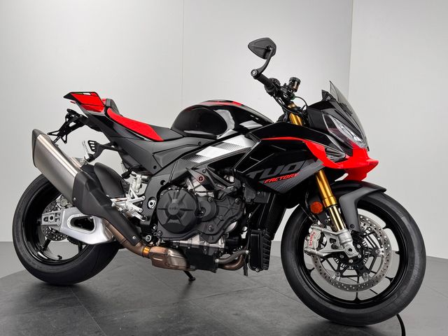 Aprilia TUONO V4 FACTORY *1. HAND *NEUWERTIG