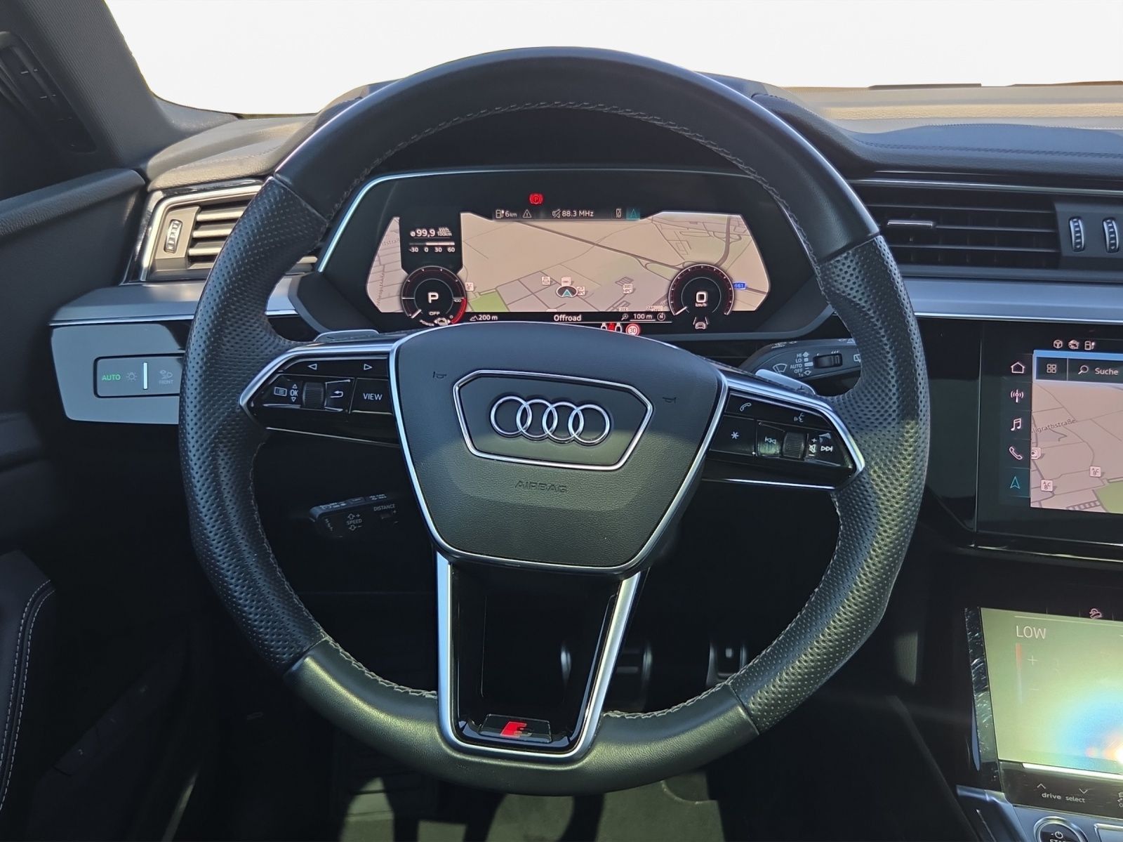 Audi Q8 e-tron - Bild 8