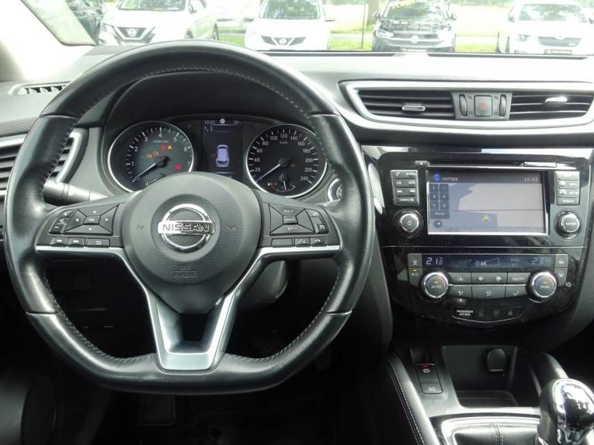 Fahrzeugabbildung Nissan Qashqai 1,2 DIG-T Tekna Safety Shield beh.FS  Pa