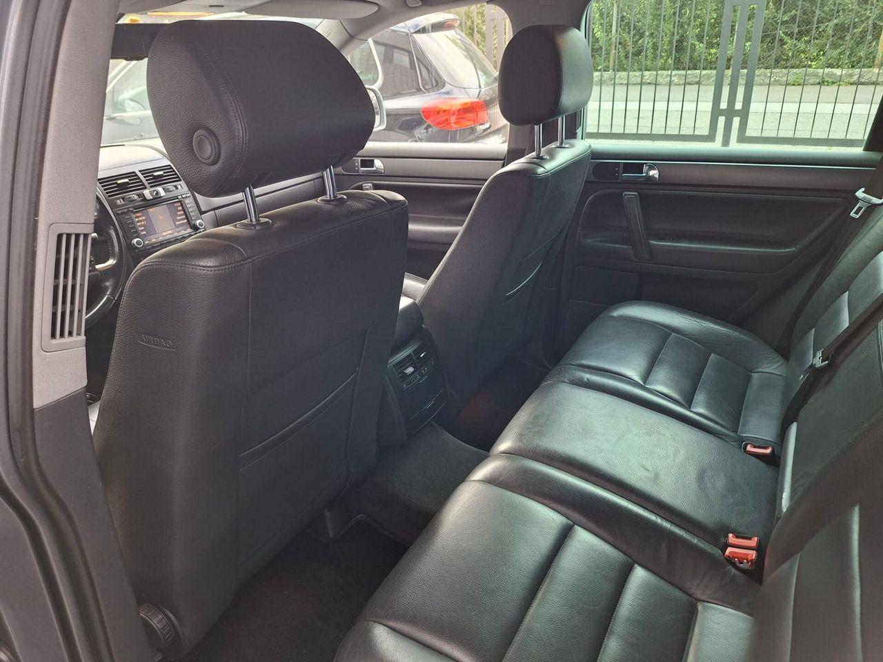 Volkswagen Touareg 2005 — engine 2.967 cm³, 224 HP (165kW)