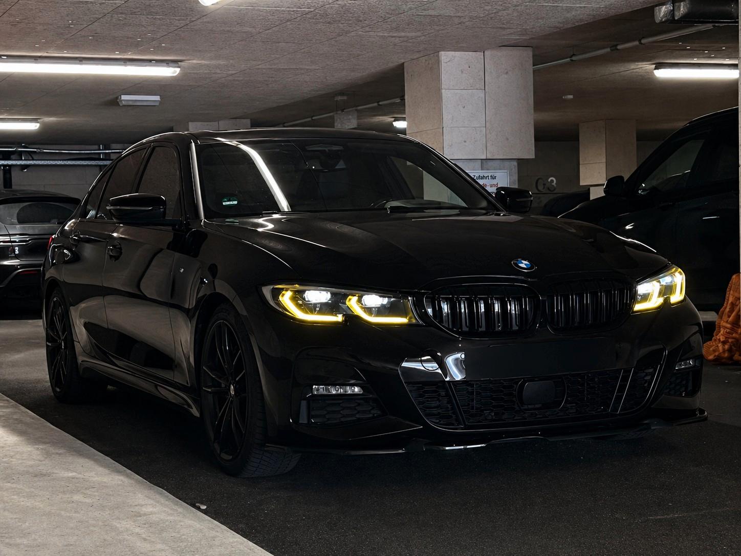 BMW 330i M-Sport/ ACC/HUD/PANO