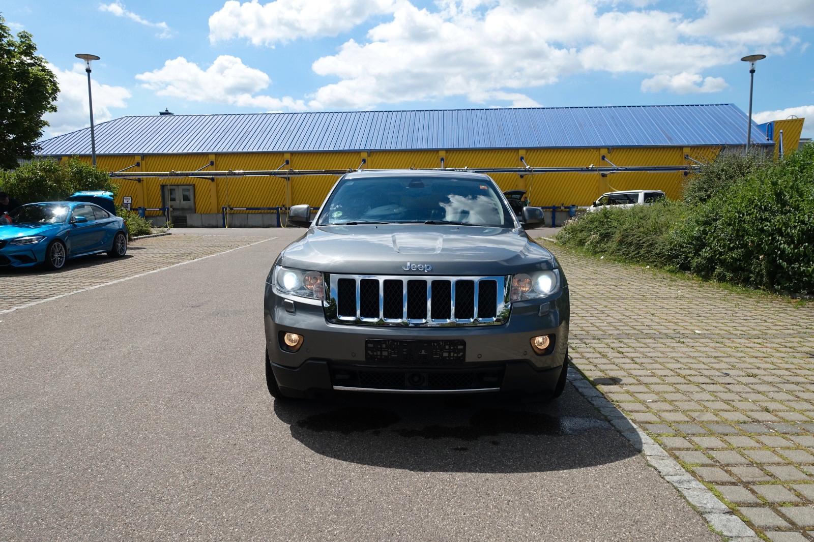 Jeep Grand Cherokee Overland 3.0 V6 M.-Jet Automatik