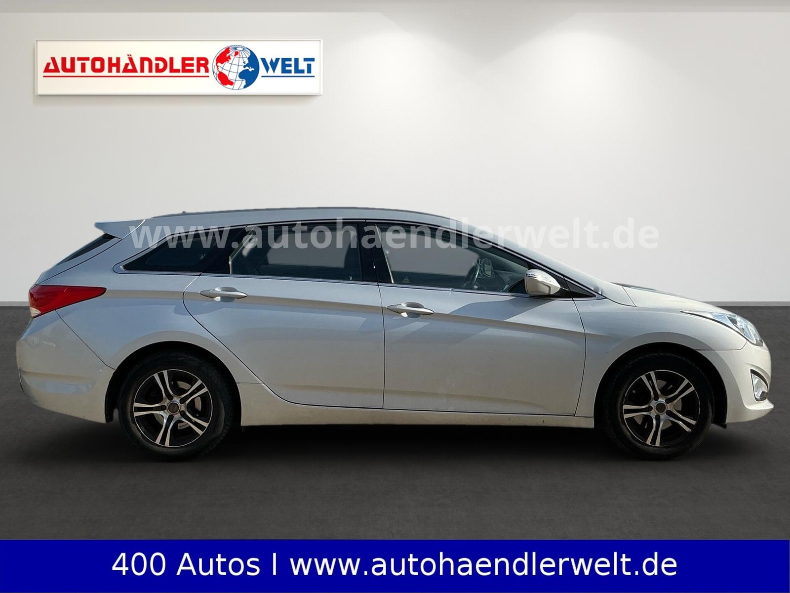Hyundai i40 2012 — engine 1.591 cm³, 135 HP (99kW)