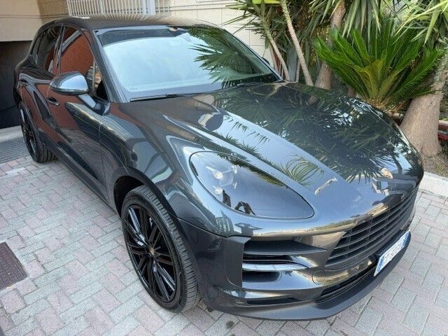 Image of Porsche Macan
