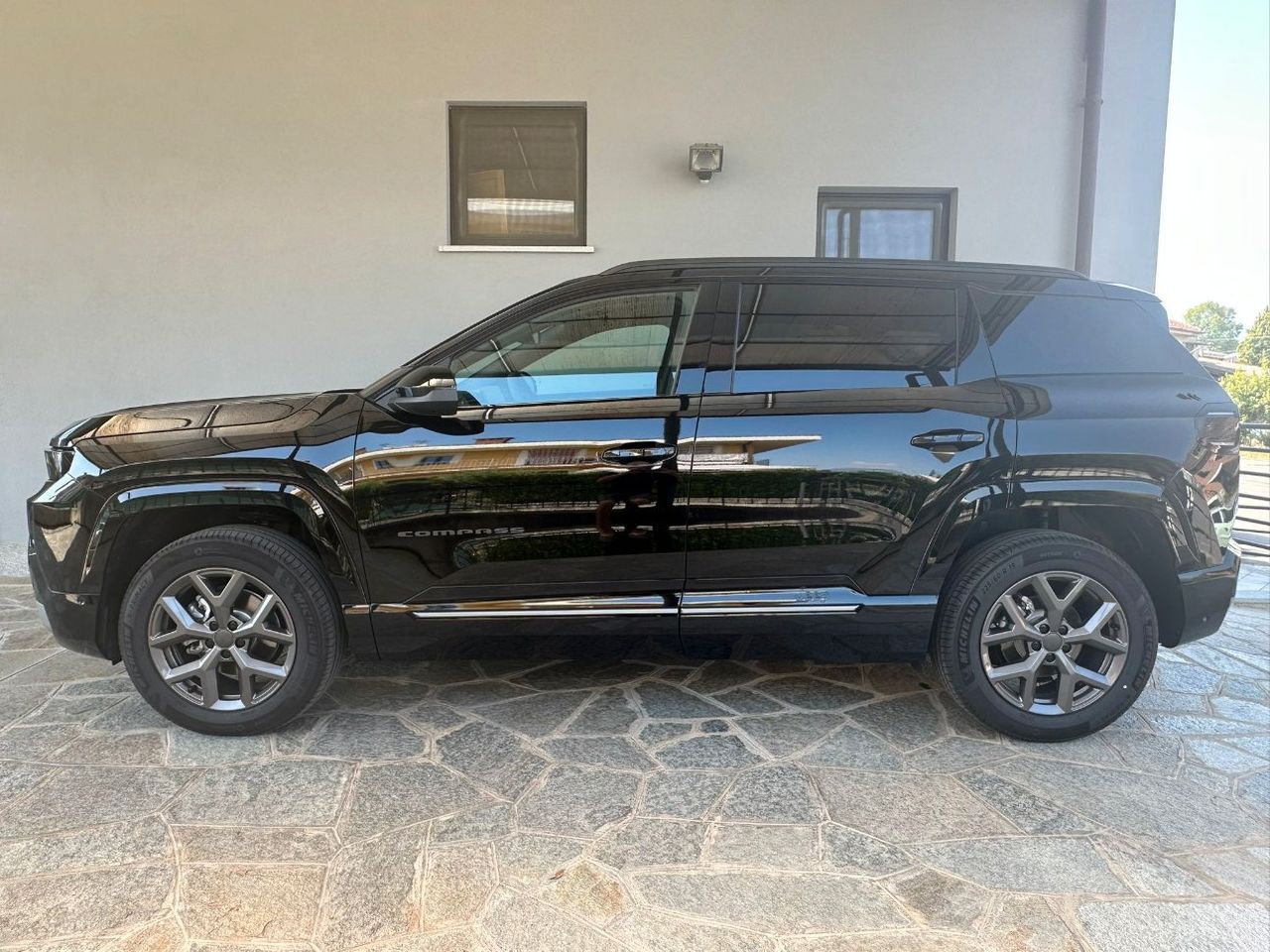 Jeep Compass 1.2 turbo e-hybrid mhev Summit fwd  imagem 2