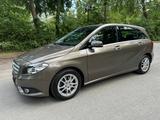 Mercedes-Benz B 200 Top Zustand Navi TÜV/AU NEU - gebrauchte Mercedes-Benz B 200 aus dem Jahr 2013
