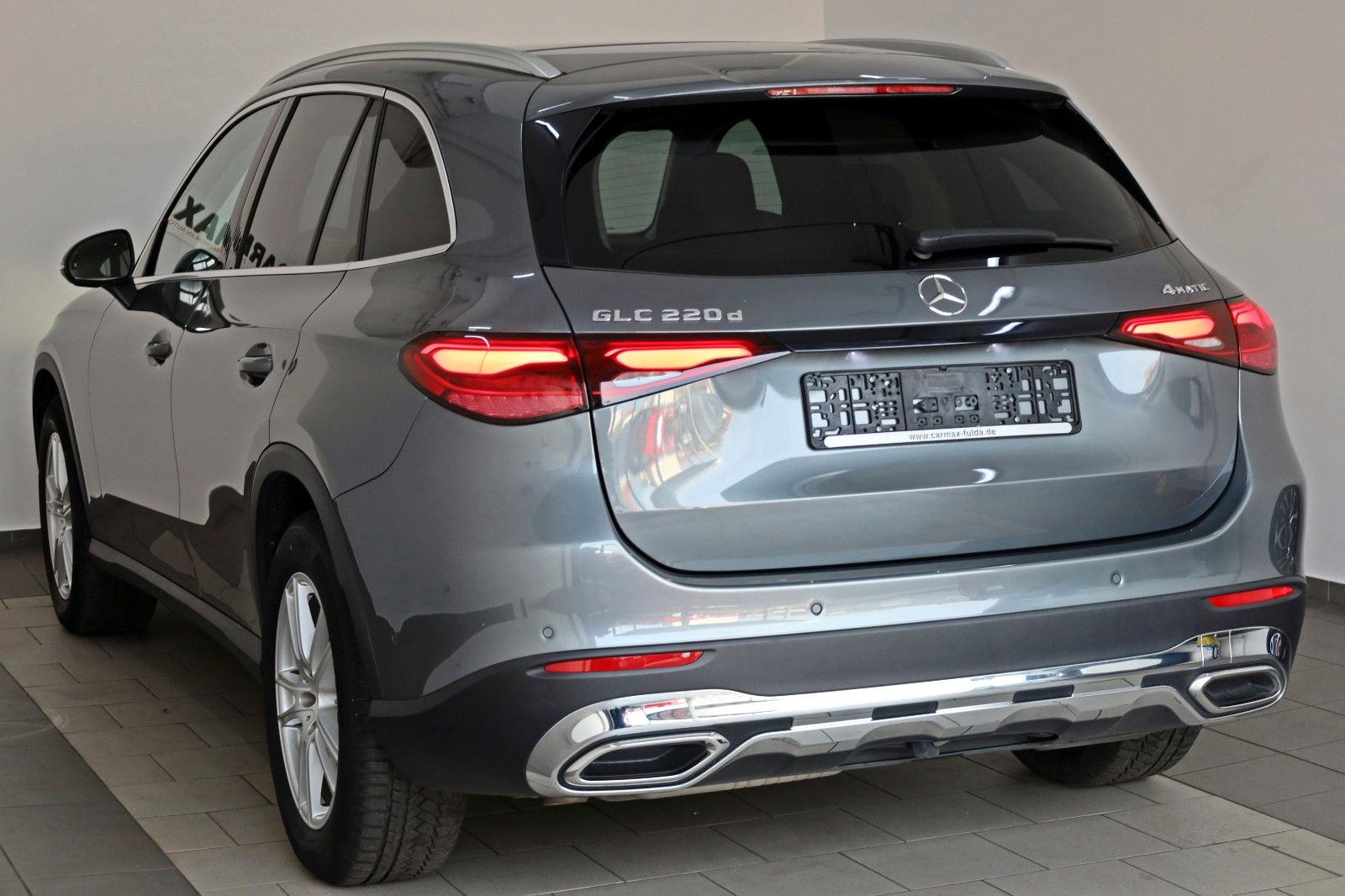 Fahrzeugabbildung Mercedes-Benz GLC 220d 4M Avantgarde,Leder,Navi,ACC,ParkPak+WR