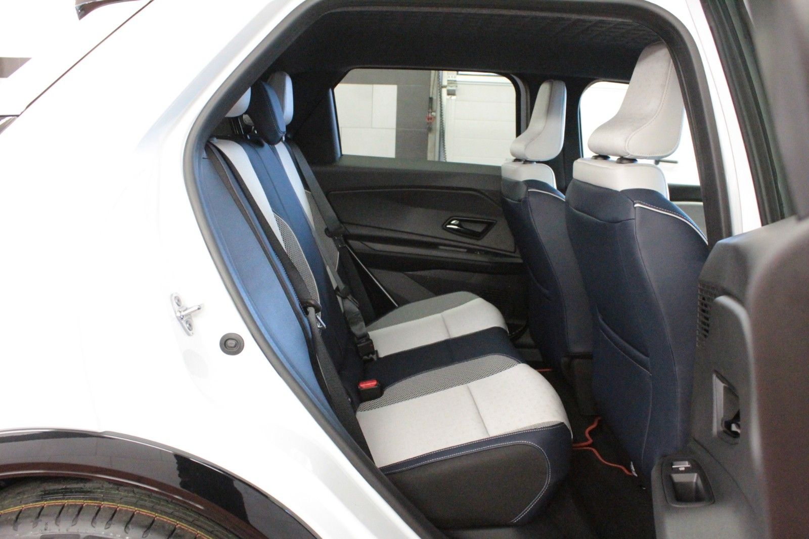 Fahrzeugabbildung Renault R 5 E-Tech 150 Comfort Range Rolland-Garros