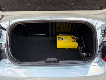 Fahrzeugabbildung Fiat 500C DolceVita Navi DAB Temp. Klimaaut. TZ uvm.