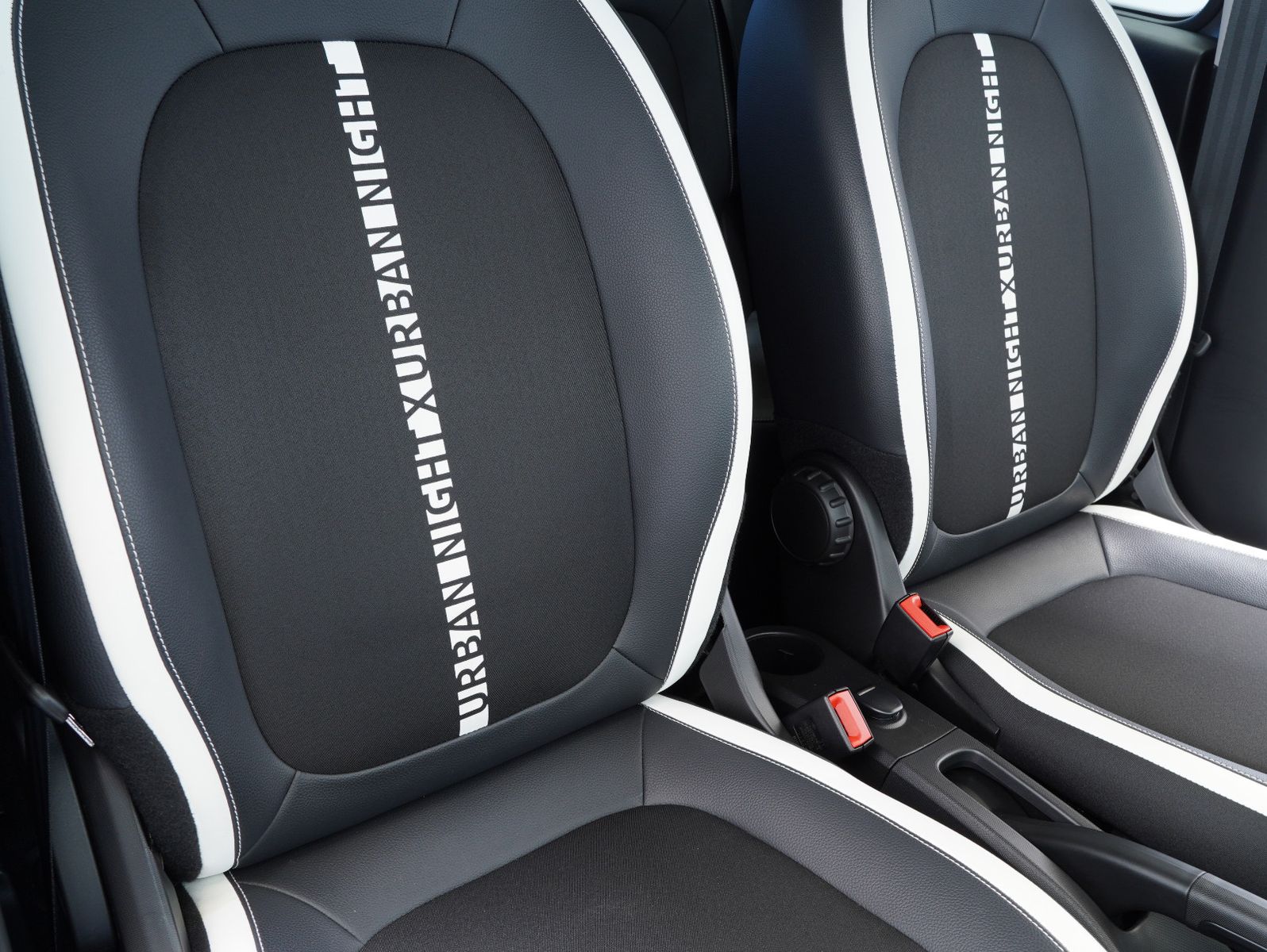 Fahrzeugabbildung Renault Twingo Urban Night Electric