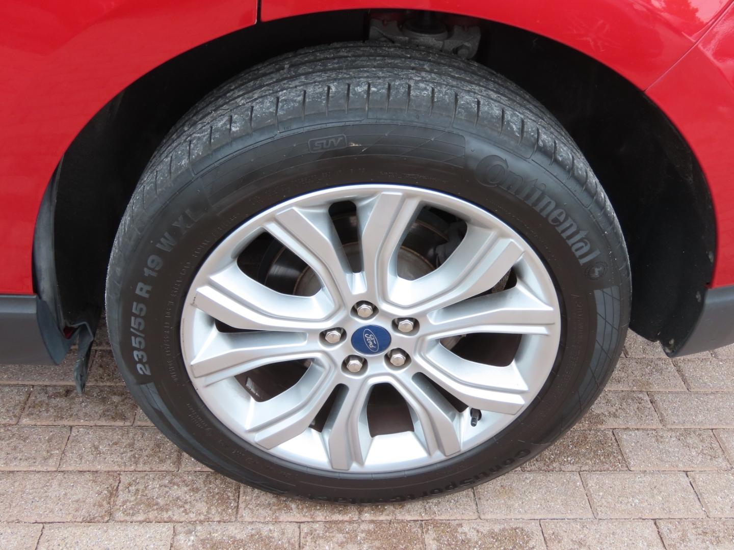 Ford Edge Titanium 1.Hd*Matrix*B&O*Navi*Kam*ACC*AHK