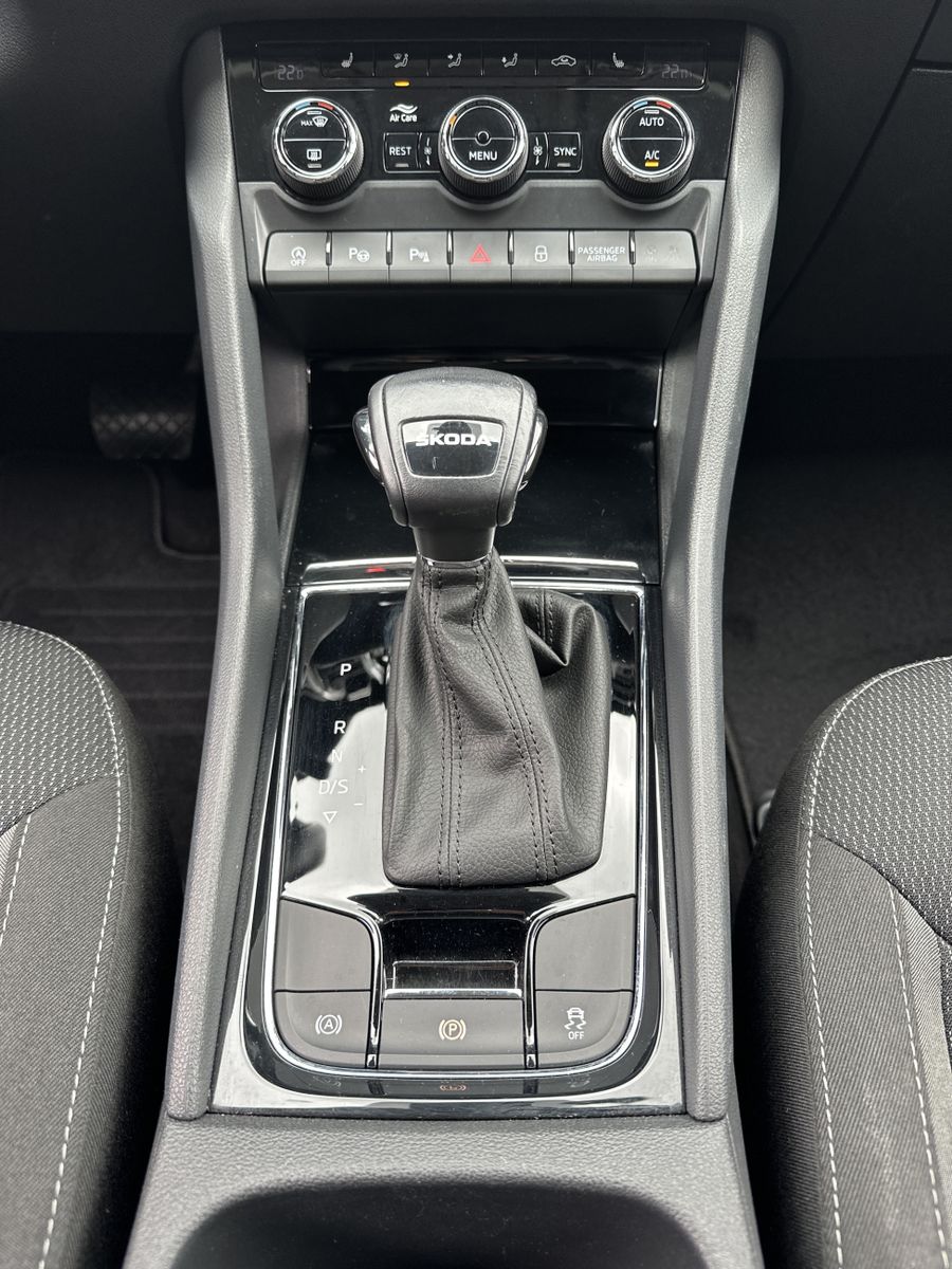 Fahrzeugabbildung SKODA Kodiaq Ambition NAV+MATRIX+ACC+AHK+KAMERA+17ZOLL