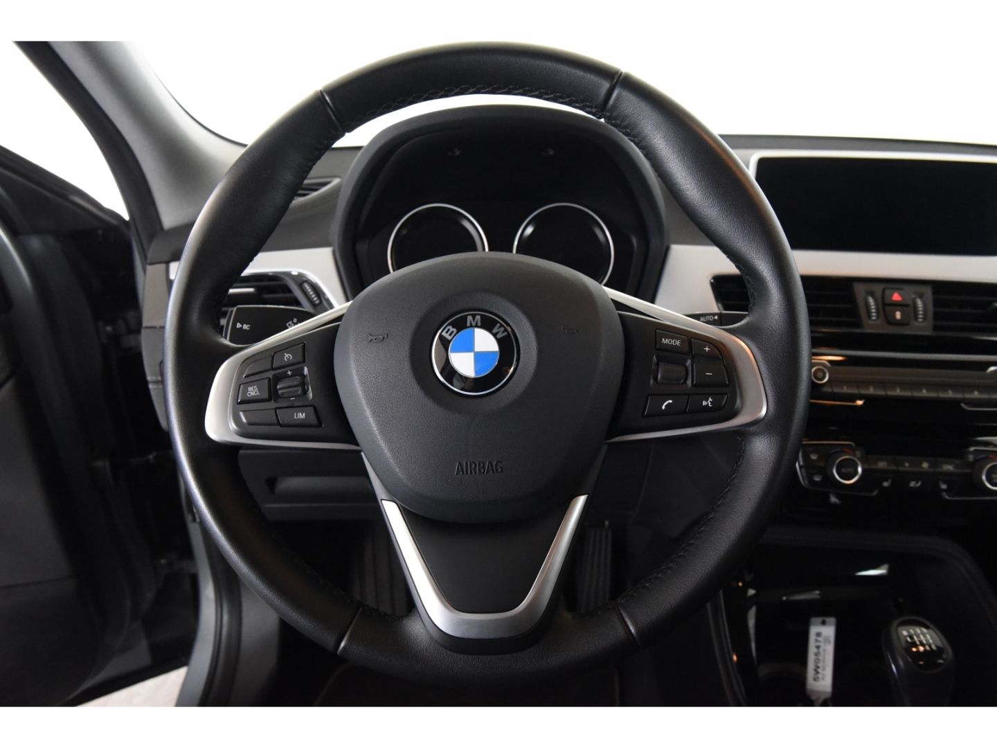 BMW X2 sDrive 18d Advantage Navigation DAB Sitzheizu foto 10