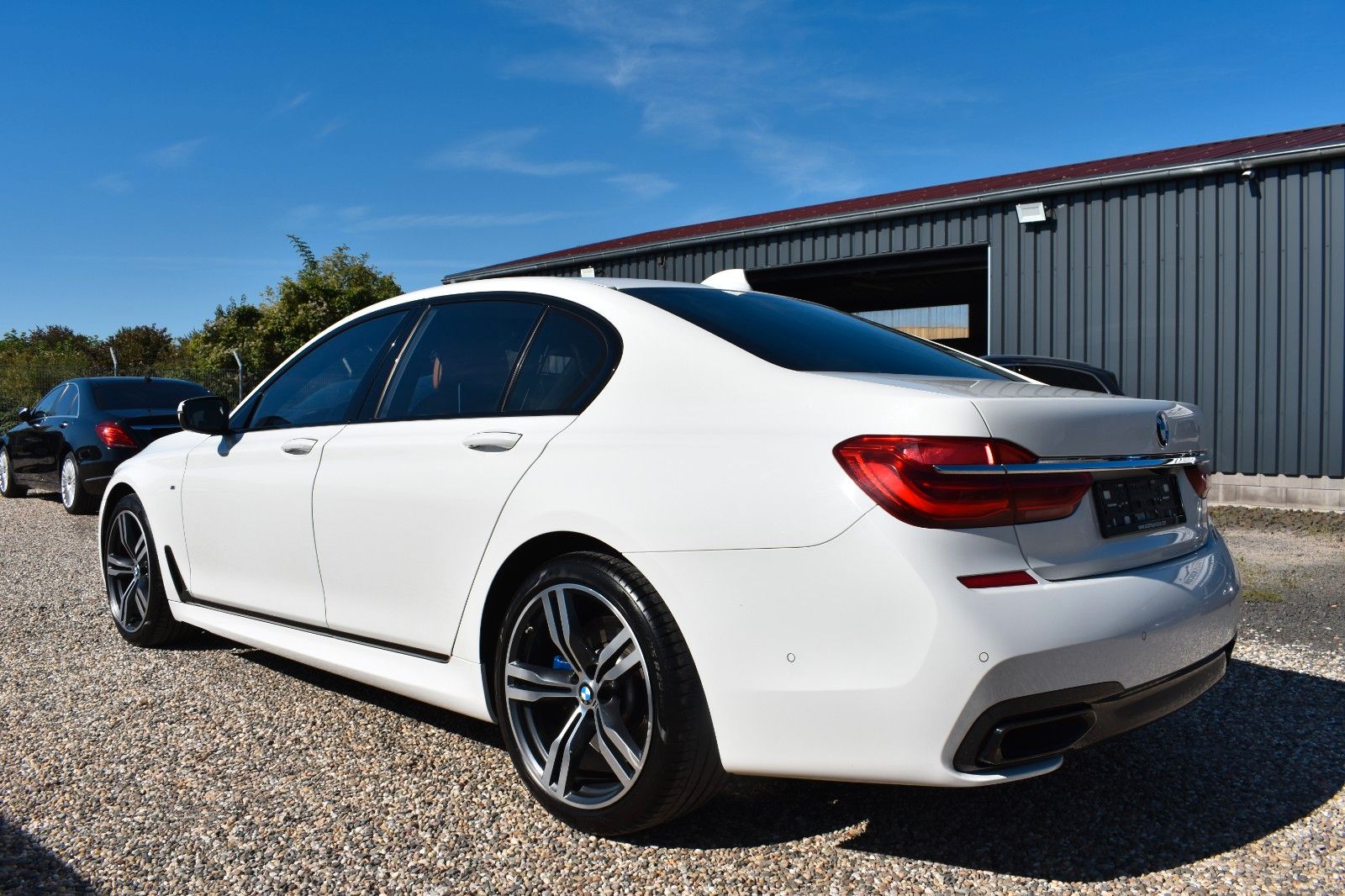 Fahrzeugabbildung BMW 750d Lim xDrive M Sport Laser 1 Hand Voll TVfond