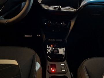 Bild 15 Opel Corsa F GS Navi LED Blendfreies Fernl. Kurvenlic